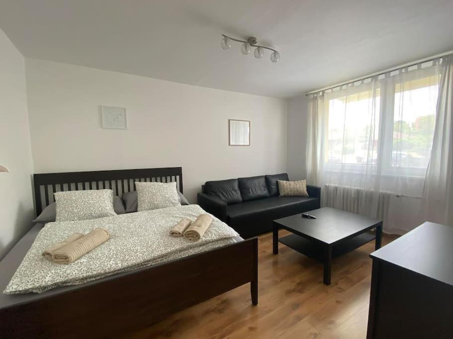 Ferienwohnung Apartman Ve Valticich Valtice Exterior foto